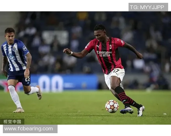 国王杯激战：AC米兰险胜波尔图红牌事件引发全场热议与战术分析